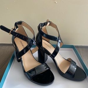 Pashion sandals - interchangeable heels & flats